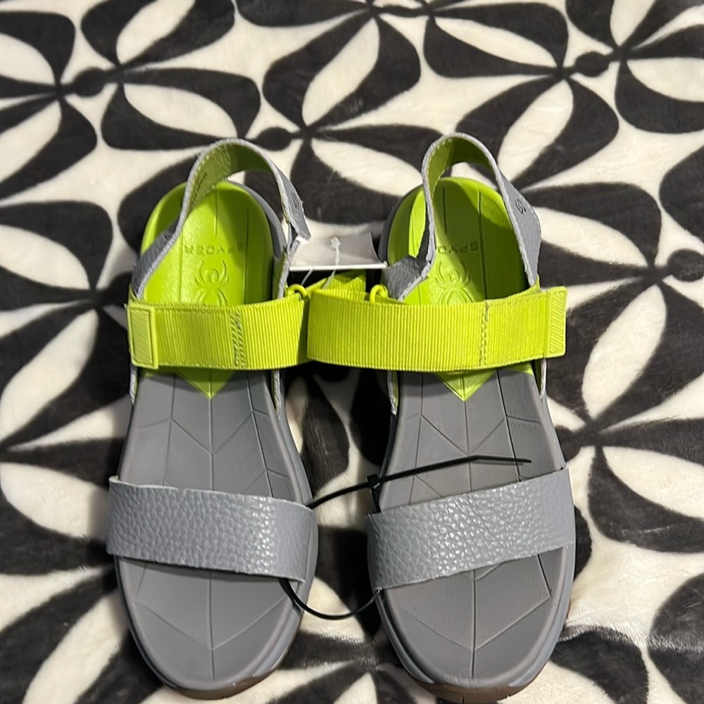 NWT SPYDER SANDALS
